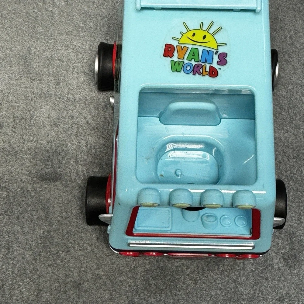 Bonkers Toys huge ryan